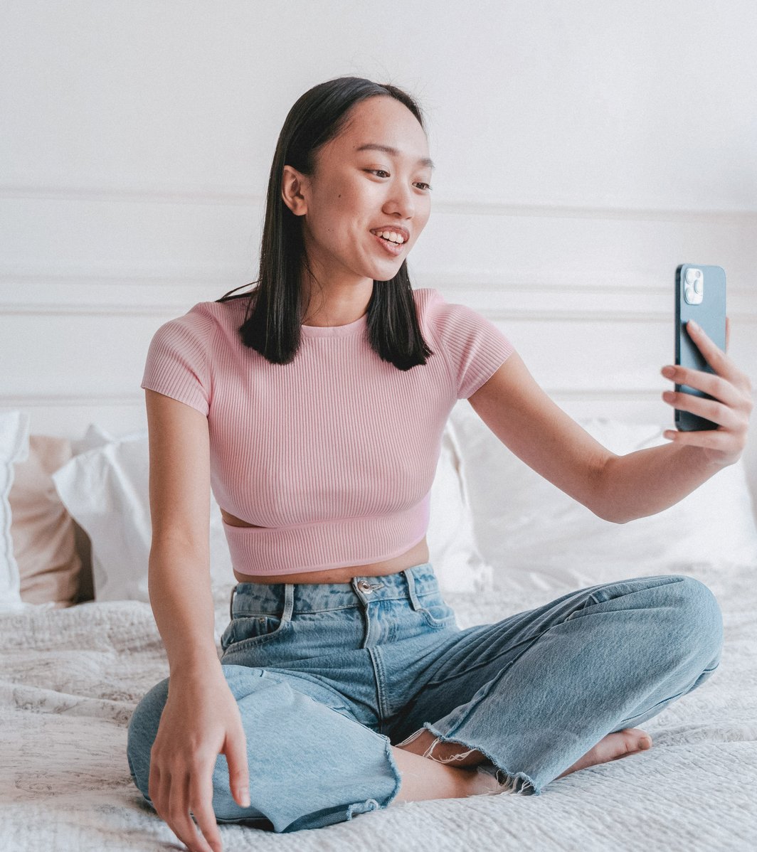Youn women on her phone