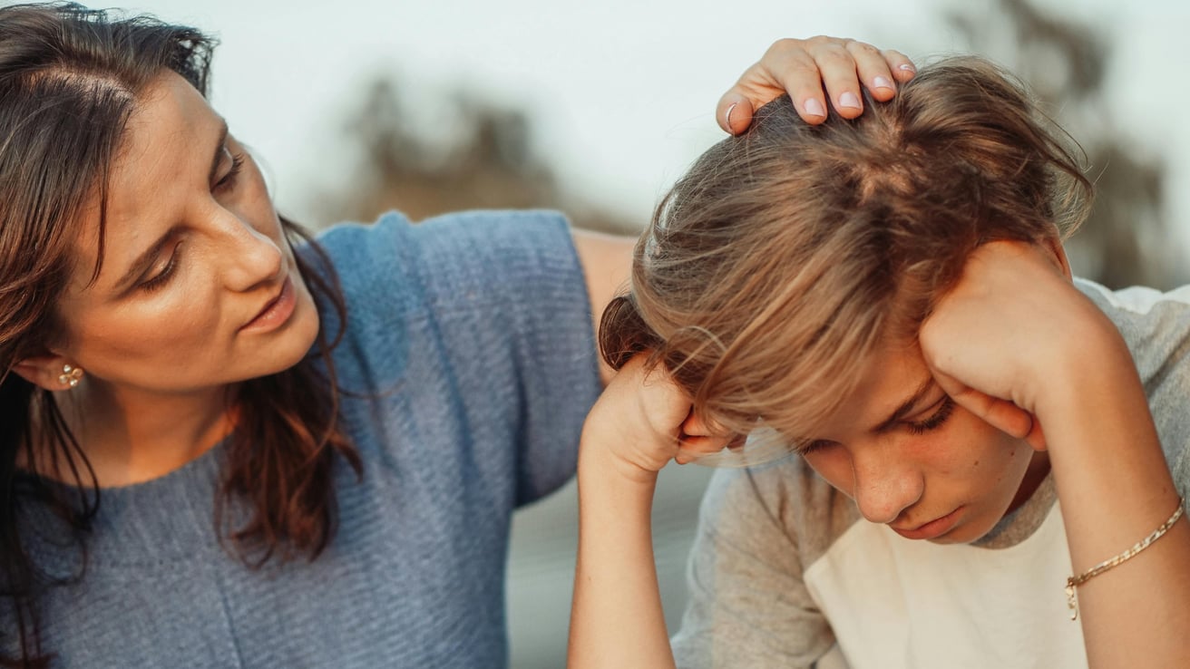 how to handle temper tantrums
