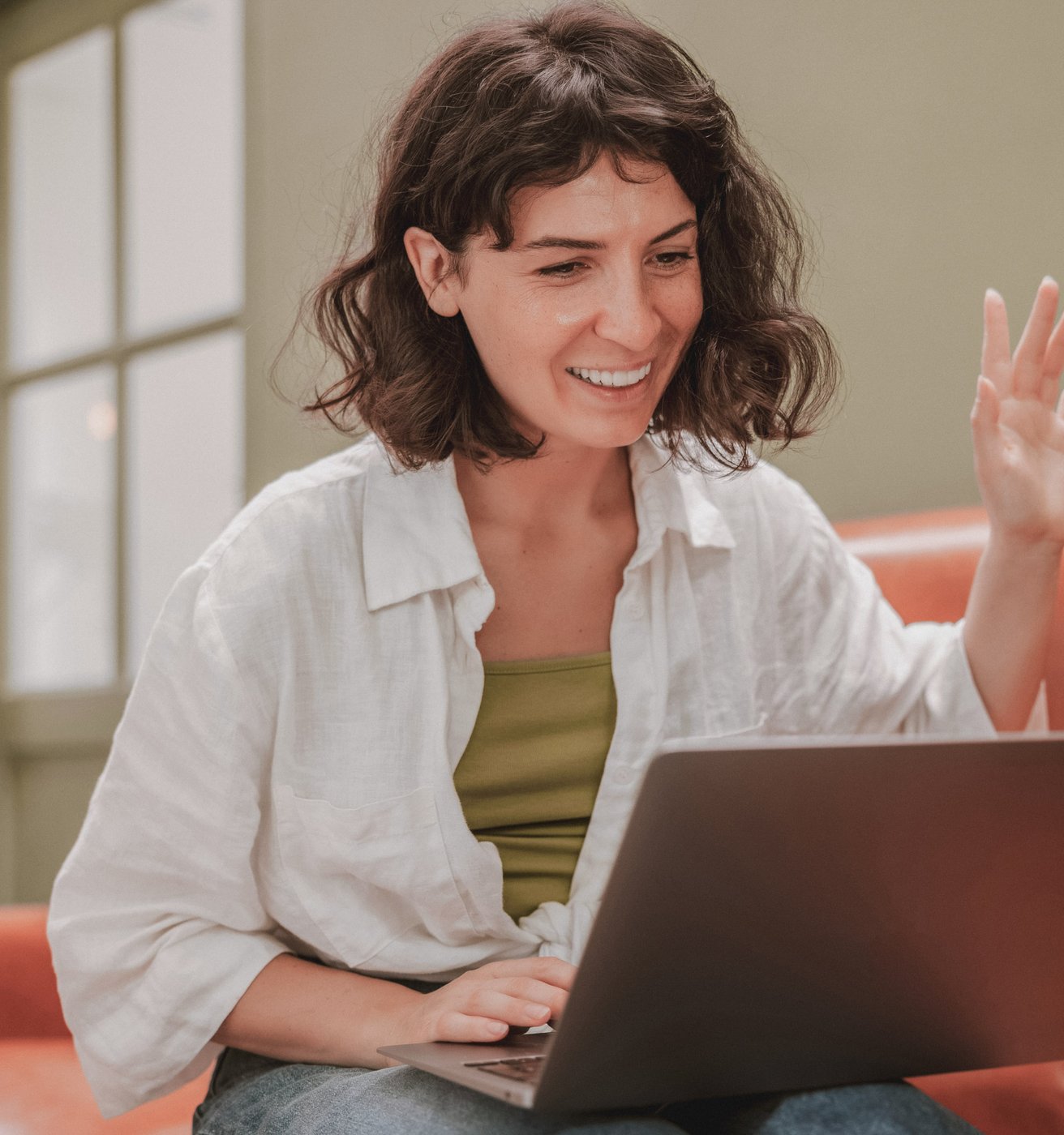 emora health therapist talking to their client during online therapy session