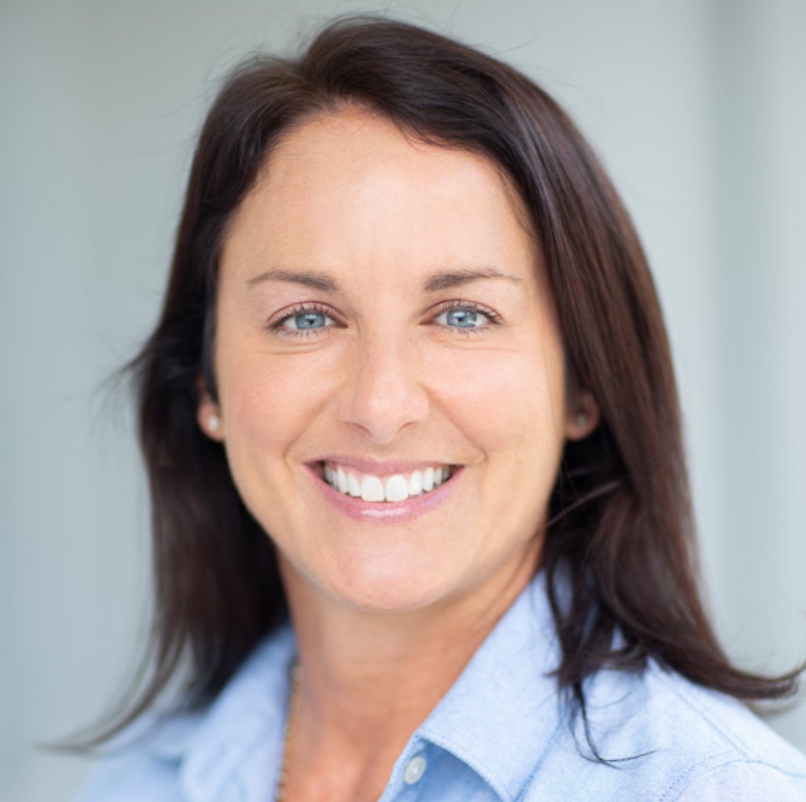 Jennifer Clark headshot