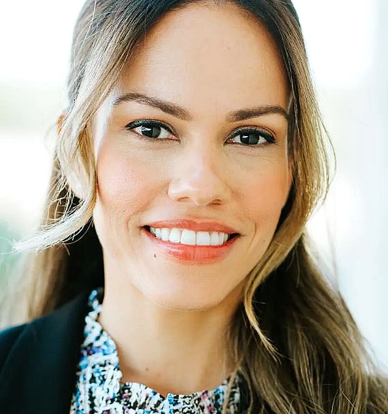 Julia Lowe