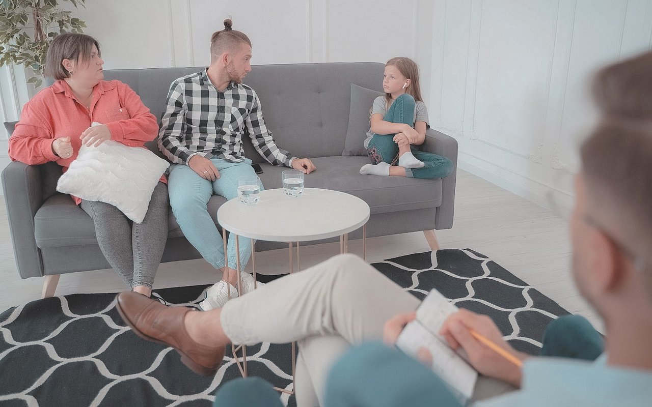 Family Therapy vs Individual Therapy