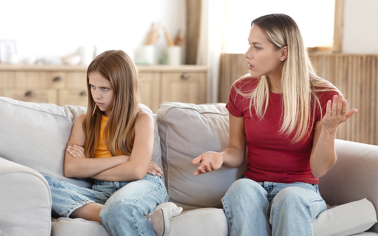 How to Deal With a Defiant Teenager (Without Losing the Relationship)
