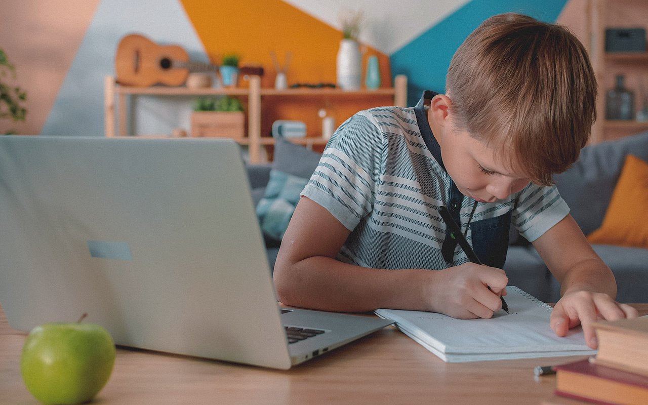 Perfectionism in Children: A Parent’s Guide to Understanding, Preventing & Supporting Healthy Growth